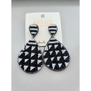 Kay Lee Black Whute Geometric Glass Beaded Earrings New